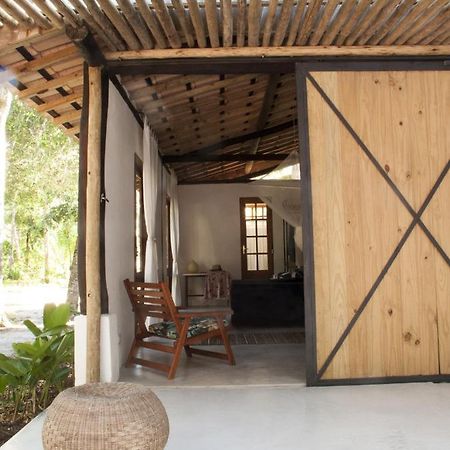 The Lion Cottage- Charming Studios Santo André Exterior photo