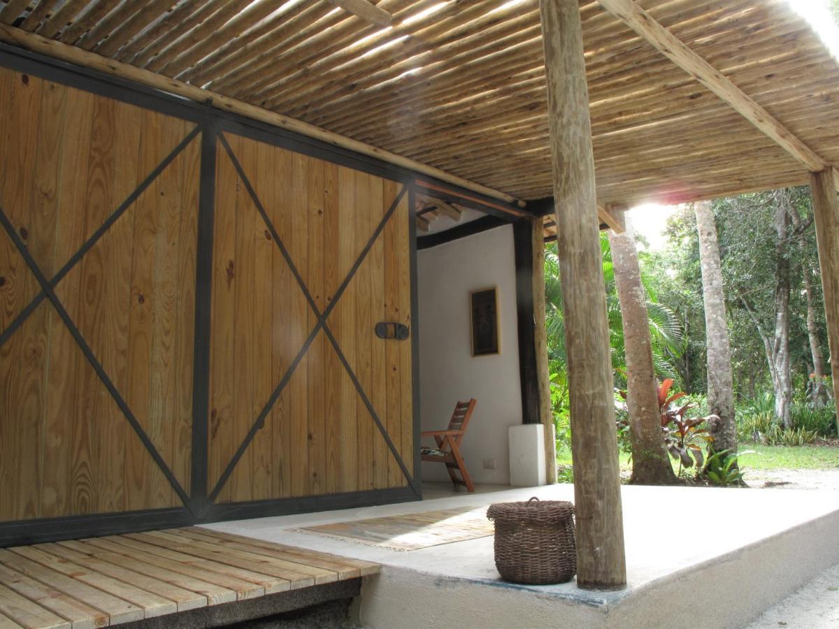 The Lion Cottage- Charming Studios Santo André Exterior photo