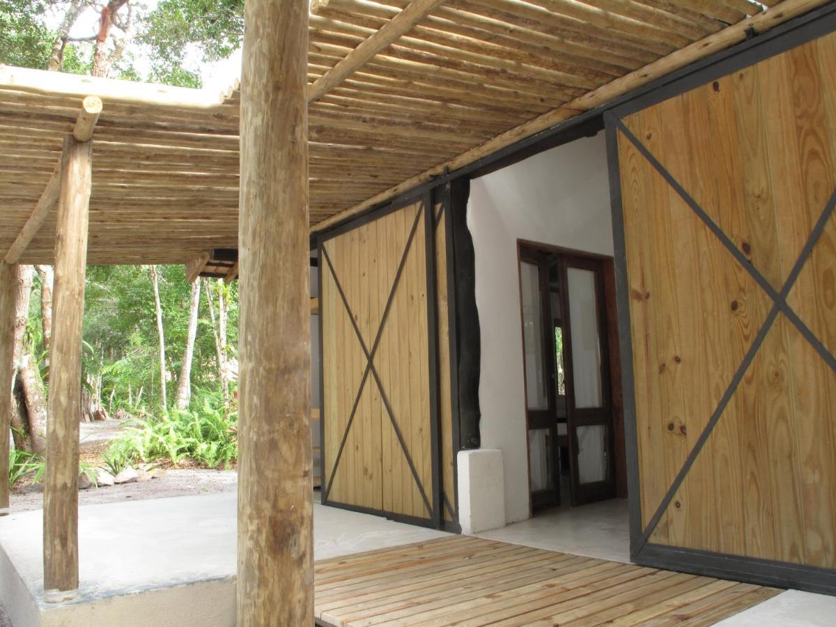 The Lion Cottage- Charming Studios Santo André Exterior photo